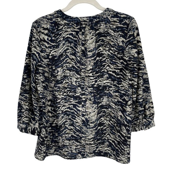 TALBOTS Petites Blouse 3/4 Sleeves Blue Print - Size P  EUC - Picture 6 of 11